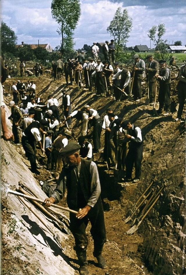 20 век в цвете. 1944 год. Воюющий мир 3/4 века назад