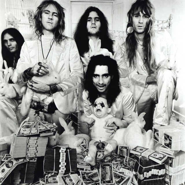 Музыка и музыканты:«Alice Cooper» и их хиты