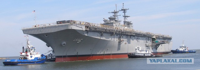 Новый авианосец США Gerald R. Ford на испытаниях