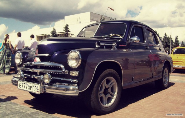 Выставка ретро автомобилей