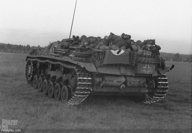 Pz.Kpfw.IV — узкоспециальный танк широкого профиля