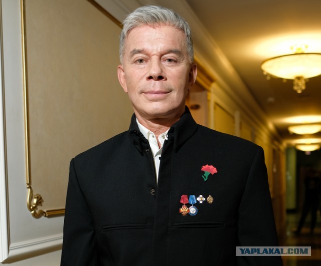 Всех с праздником!