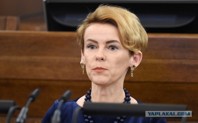 Сейм Латвии принял постановление о сносе монумента советским солдатам