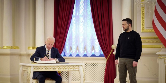 Зеленский пригласил Си Цзиньпина на Украину