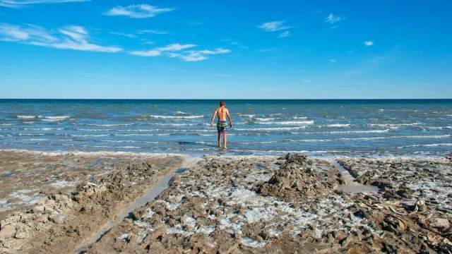 Как сегодня выглядят остатки Аральского моря