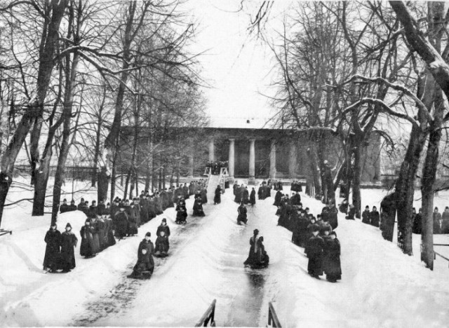 Фотографии Смольного института благородных девиц