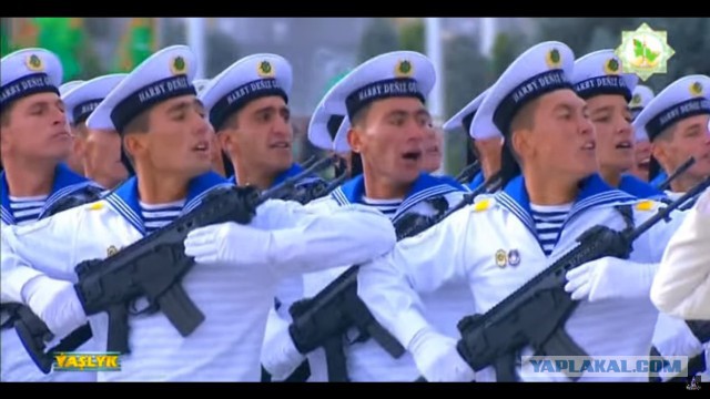 Новая парадная форма туркменских военных