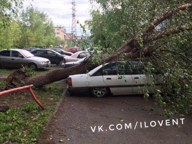 Ураган (сильный шквал) в Нижнем Тагиле