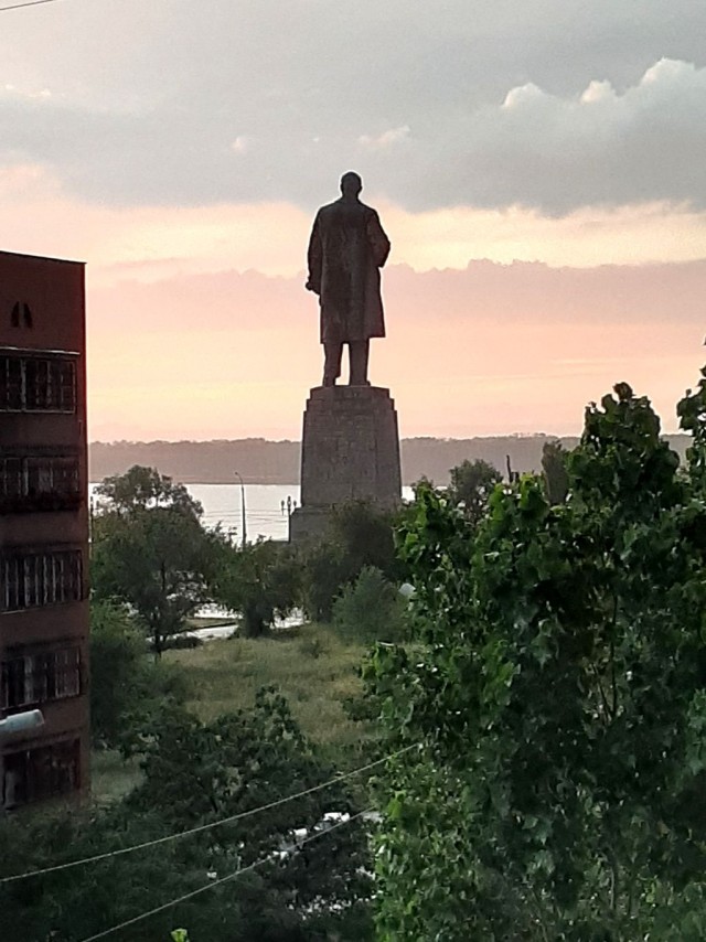 Живу в Волгограде