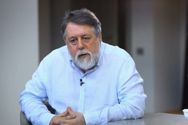 Оклеветал Никиту Михалкова. Режиссера Виталия Манского объявили в розыск