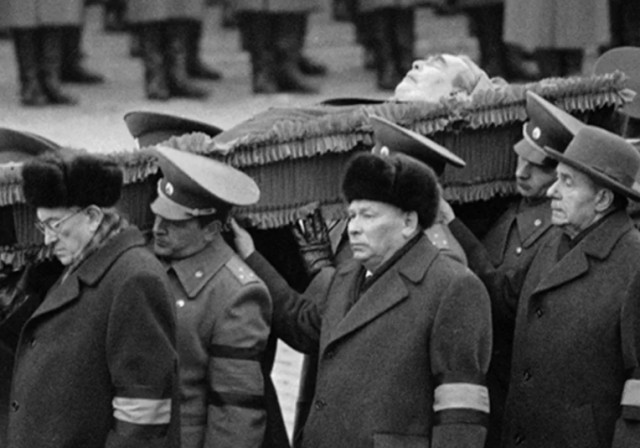 10 ноября — смерть Брежнева