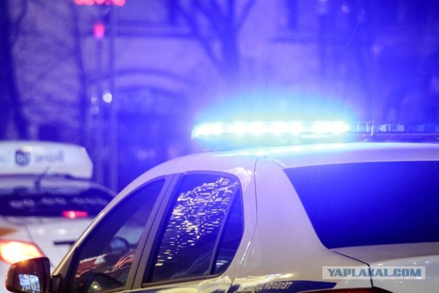 Посетителю маркетплейса пытались отрезать ухо при выдаче заказа