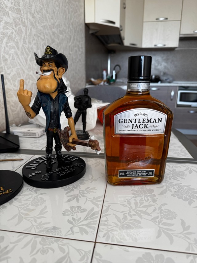 Как Jack Daniel's спас карьеру Фрэнка Синатры⁠