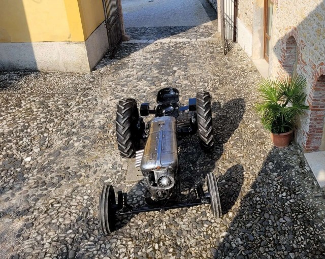 Хот-род из трактора Lamborghini 2R. Немного автобезумия в фото