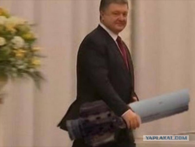 Порошенко покинул зал переговоров