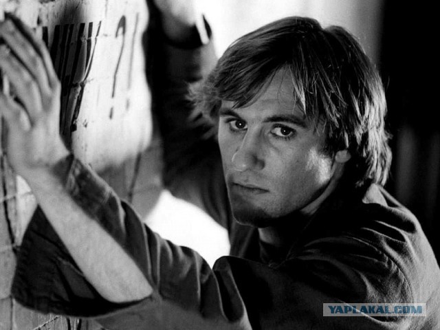 Фото актеров и музыкантов, из которых харизма плещет через край