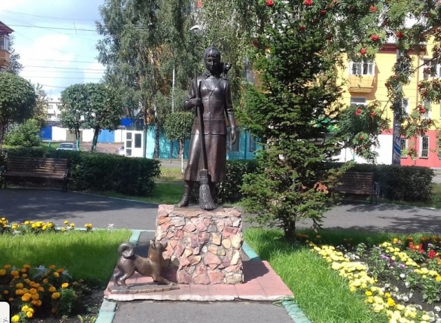 Памятники, способные удивить любого