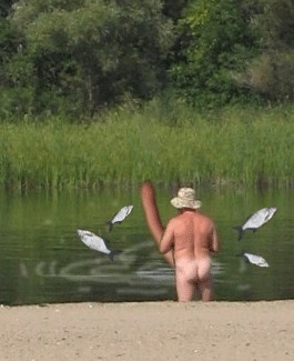 Фотожаба: Голый рыбак