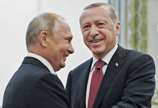 Эрдоган заявил, что Турция не намерена признавать Крым российским