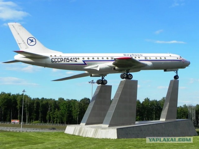 Авиакомпания «ЮТэйр» планирует приобрести 20 старых самолётов Як. Их будут восстанавливать после консервации