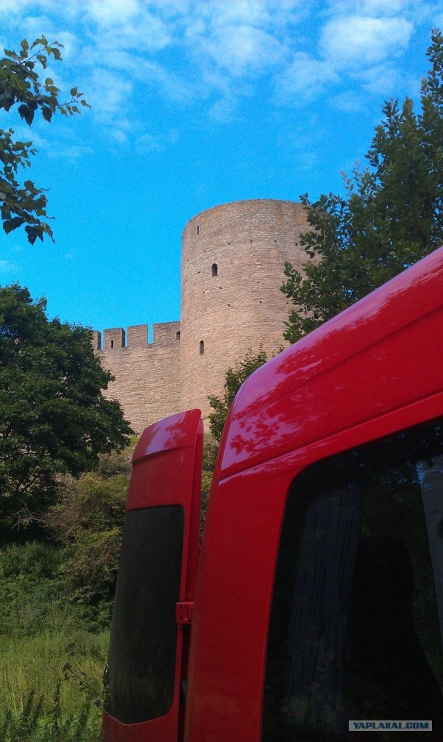 Путешествия из Петербурга в..