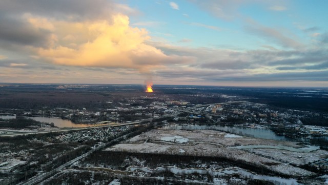 В Ленинградской области взорвался газопровод. Пламя видно из Петербурга