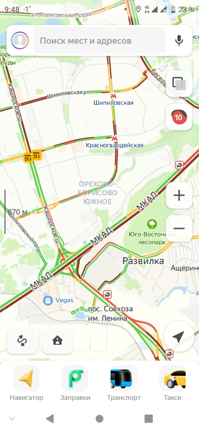 Москву накрыл снегопад, пробки - зашкаливают