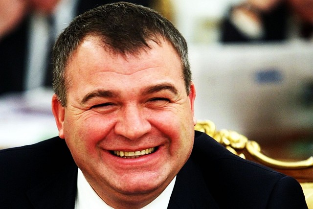 19 лет лишения свободы грозит росгвардейцу и старшине МЧС за поджог челябинского военкомата