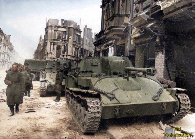 Цветные фотографии бронетехники времён Второй мировой войны