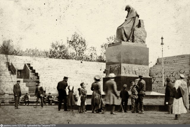Как выглядела Москва в начале 20 века: история в фотографиях