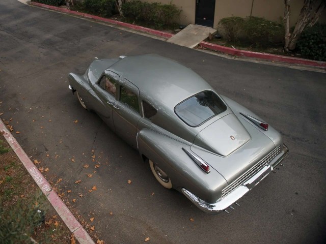 Tucker 48: фара, которая смотрит в поворот