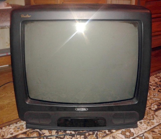 Легендарные телевизоры 90-х: Funai, JVC, Aiwa и другие.