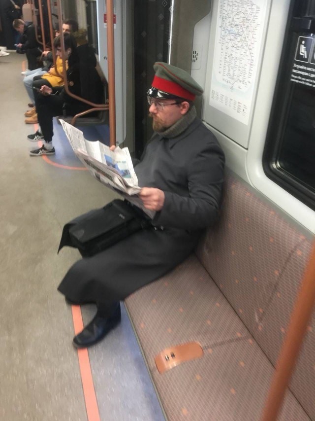 Свежая порция самобытных модников из российского метрополитена
