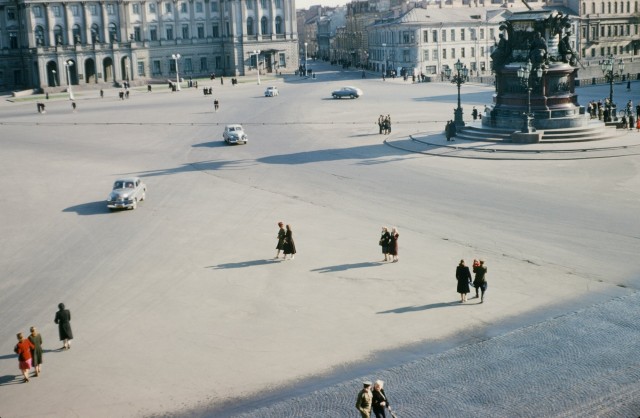 Улицы мира 70 лет назад. 1952 год