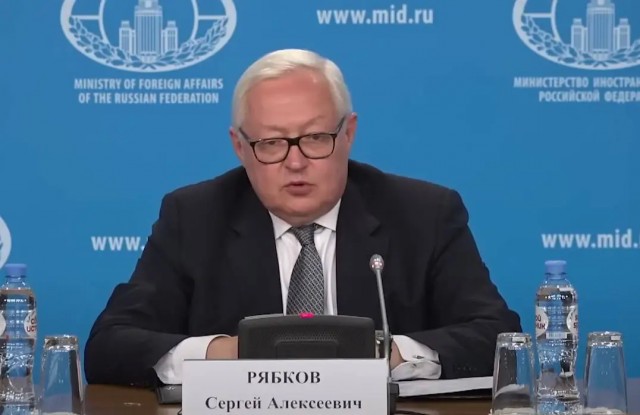 Украина - фашистская страна с преступным правительством, заявил лидер оппозиции Болгарии