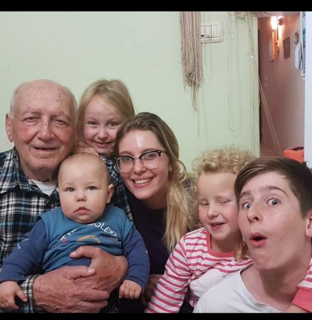 Наград не имел