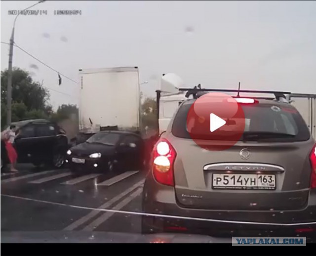 Серьёзная авария в Самаре на южном шоссе