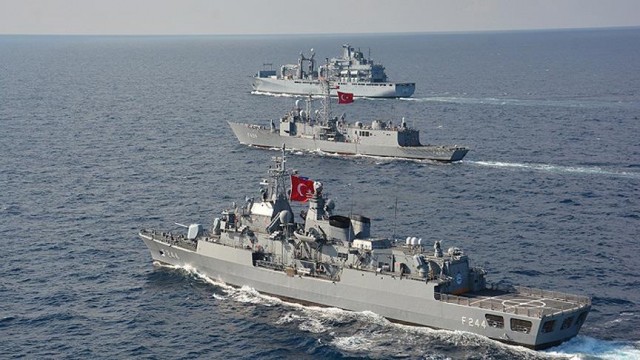 Турция заявила, что поддержит Украину с моря в случае конфликта с Россией