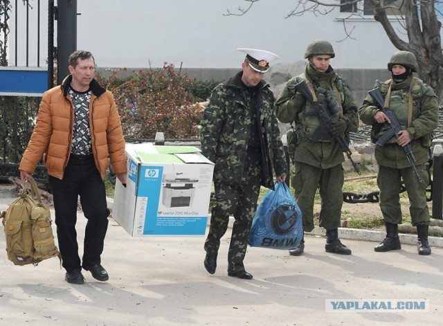 Медведев об Украине: "Что делать Москве? Дождаться смены украинской власти!"