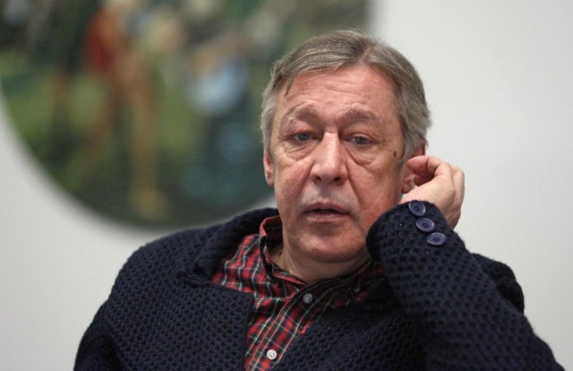 Михаилу Ефремову диагностировали язву желудка. Это может помочь ему получить УДО