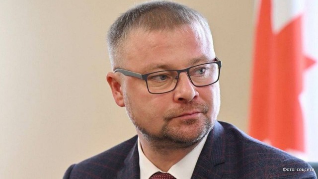 Видимо на посевную спешил