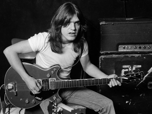 Умер один из основателей AC/DC Малькольм Янг