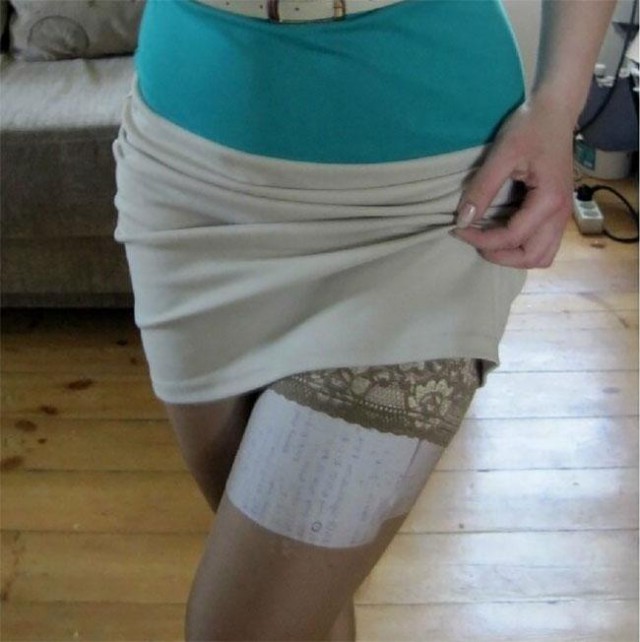 Девушки-студентки всегда готовы к экзаменам!