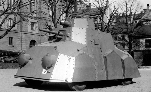 Игра на ЯПе: Угадай АВТО-6
