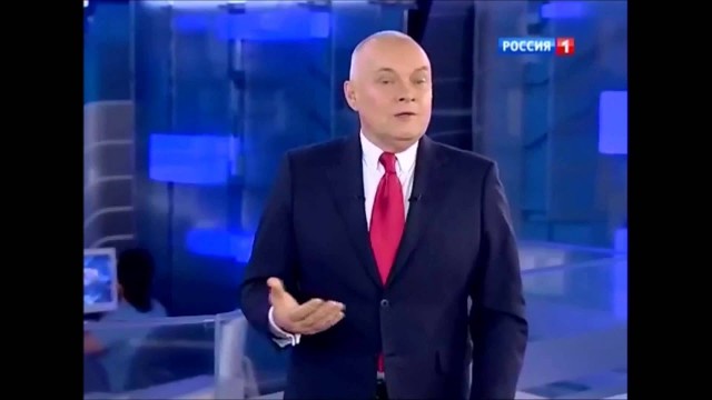 Уникальный диалог власти с народом. 90-летняя пенсионерка из Саратова случайно столкнулась на улице с Вячеславом Володиным