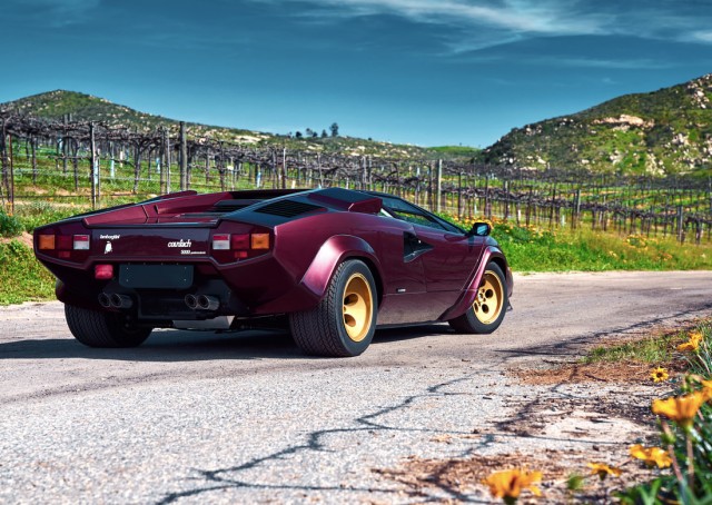 Lamborghini Countach 2020
