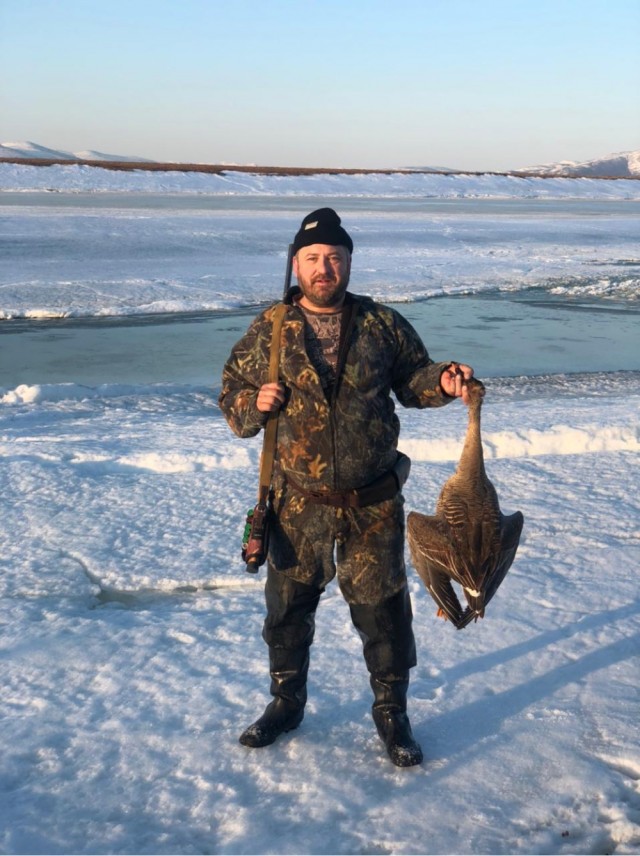 С полем!