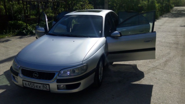 Капсула времени: Opel Omega 1992 года с пробегом 705 км