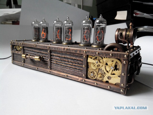 Очередные часы на советских индикаторах Nixie Clock