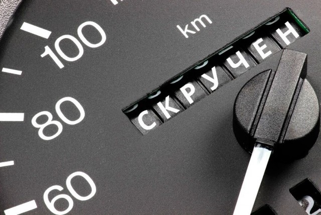 Россиянин отсудил 212 000 рублей за скрученный у Renault Duster пробег